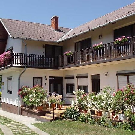 Apartman Berki Margit Heviz Luaran gambar