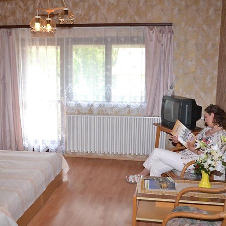 Apartman Berki Margit Heviz Luaran gambar