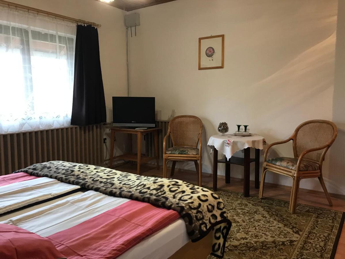 Apartman Berki Margit Heviz Luaran gambar