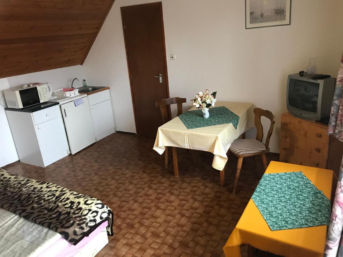 Apartman Berki Margit Heviz Luaran gambar