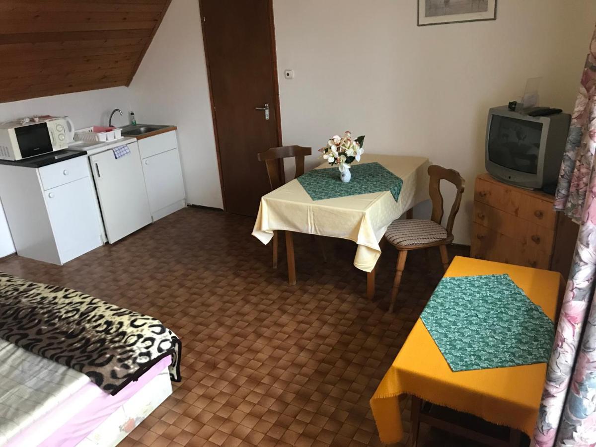 Apartman Berki Margit Heviz Luaran gambar