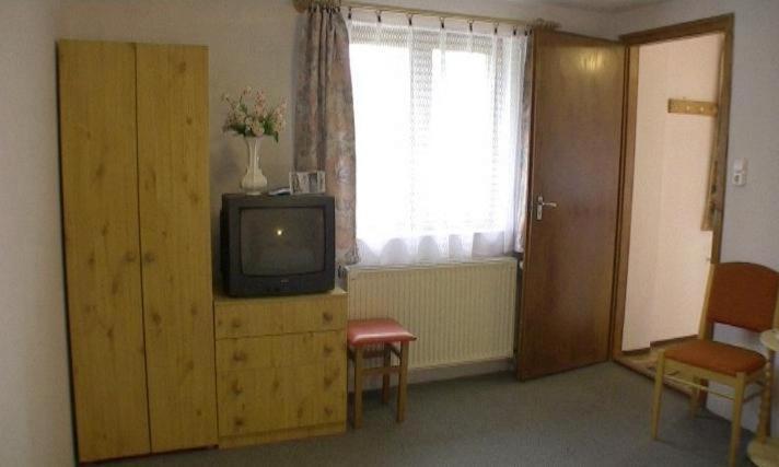 Apartman Berki Margit Heviz Luaran gambar